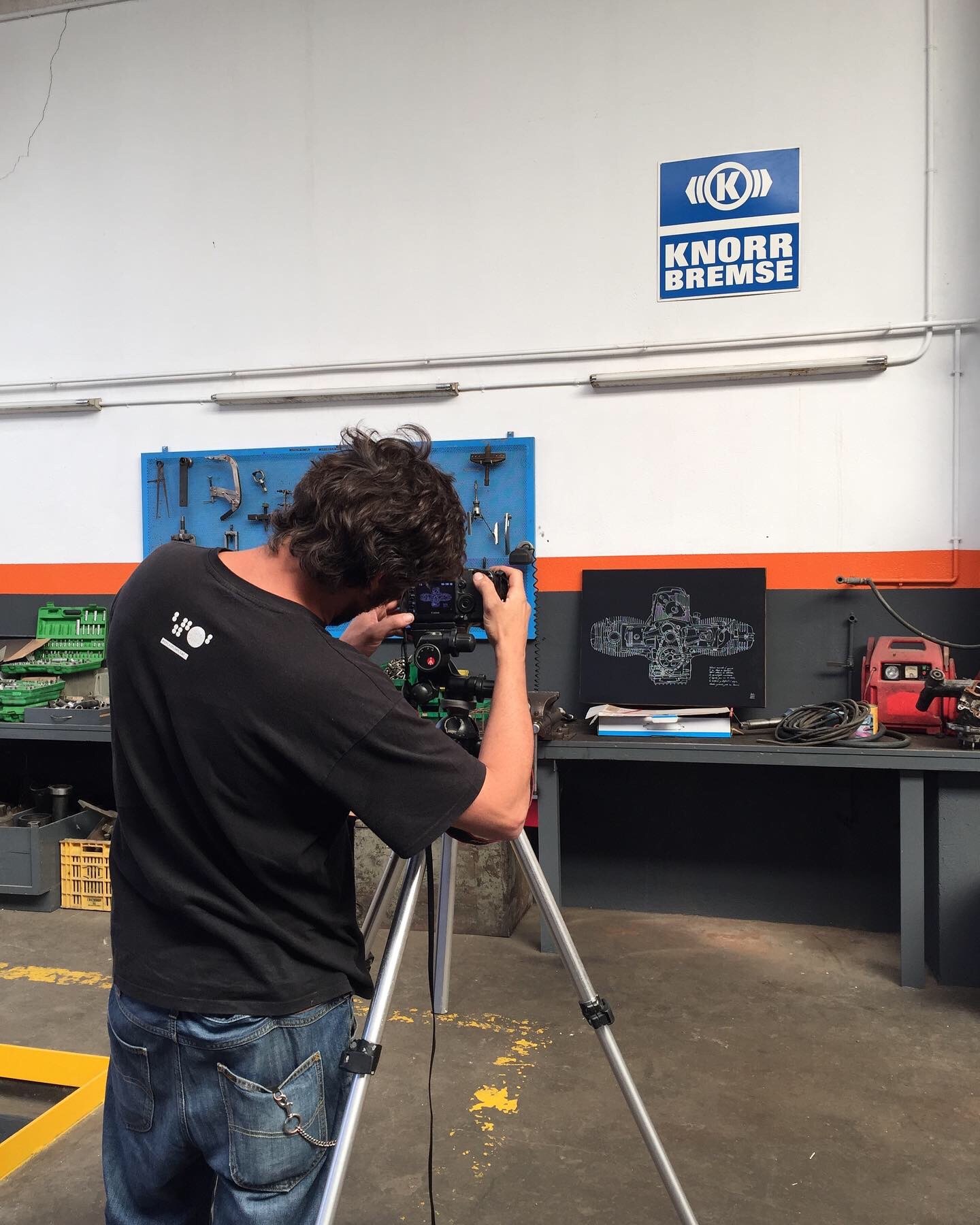 0F776BAE-2423-4E49-95A2-F0F226F94393